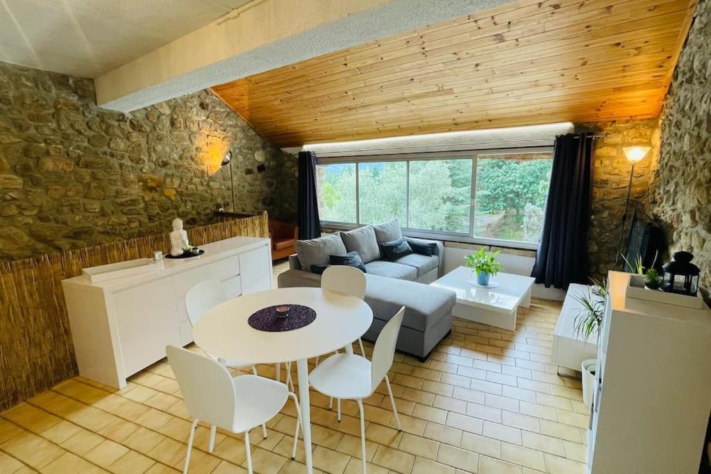 Апартаменти Gite Des 3 Vallees - Le Soleil Des Cevennes Сен-Жан-дю-Гар Екстер'єр фото